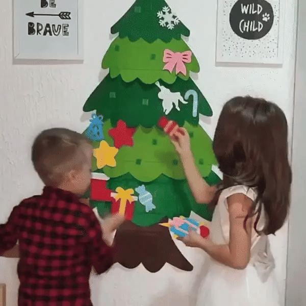 Tiny Table Montessori Felt Christmas Tree